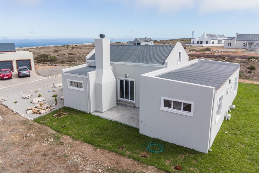 2 Bedroom Property for Sale in Hoogland Western Cape